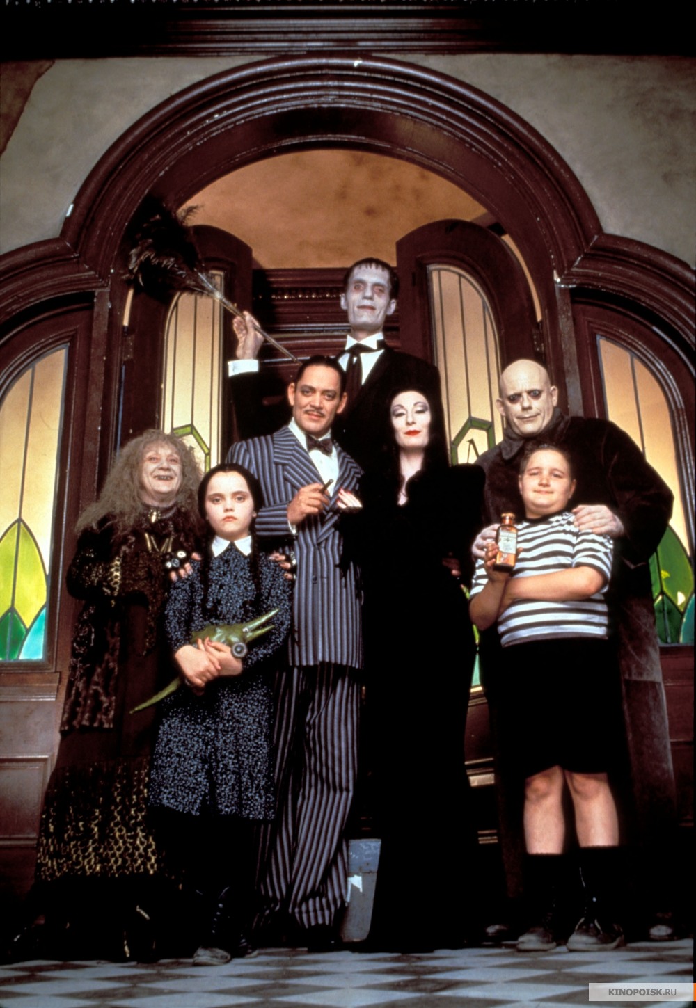 kinopoisk.ru-The-Addams-Family-1436107.jpg