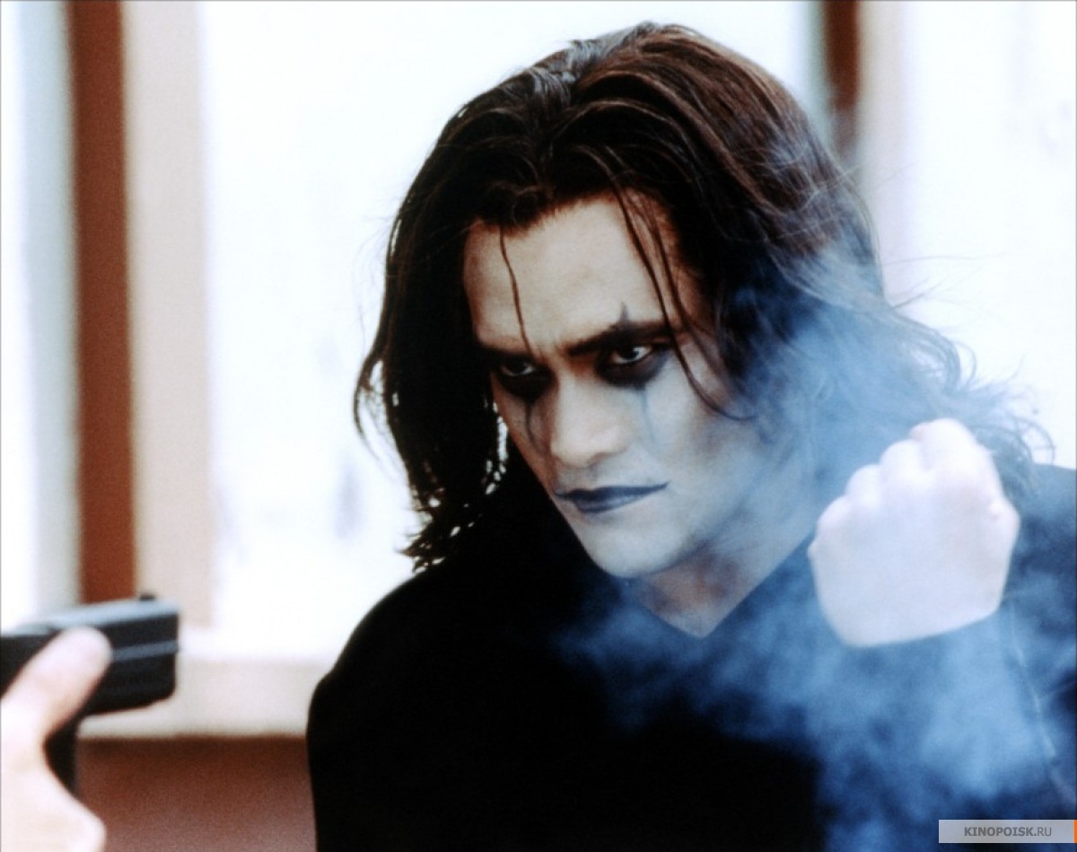 The crow. Марк Дакаскос ворон. Ворон сериал 1998. Ворон сериал Марк Дакаскос. Эрик Дрейвен Марк Дакаскос.