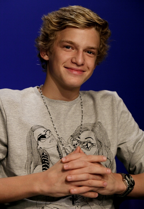 Cody Simpson. Музыкант Коди симпсон.