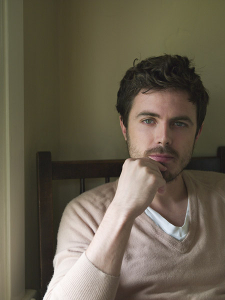 kinopoisk.ru-Casey-Affleck-2174753.jpg