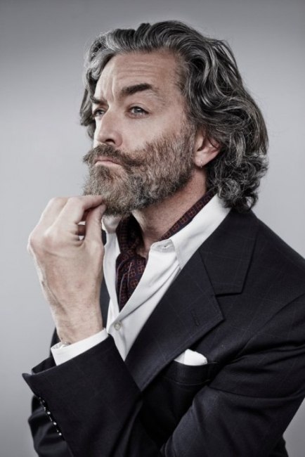 kinopoisk.ru-Timothy-Omundson-2471089.jpg