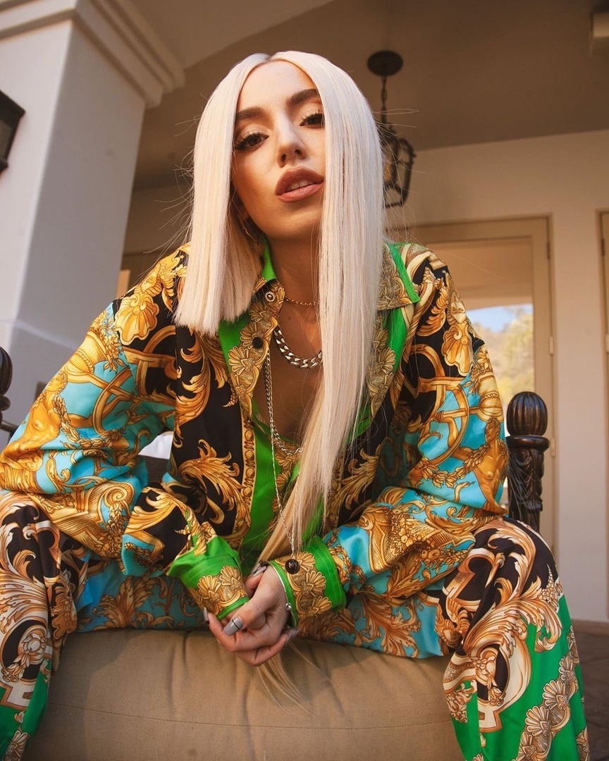 Эйва макс. Аманда Эйва Кочи. Ava Max 2020. Эйва Макс Kings Queens.