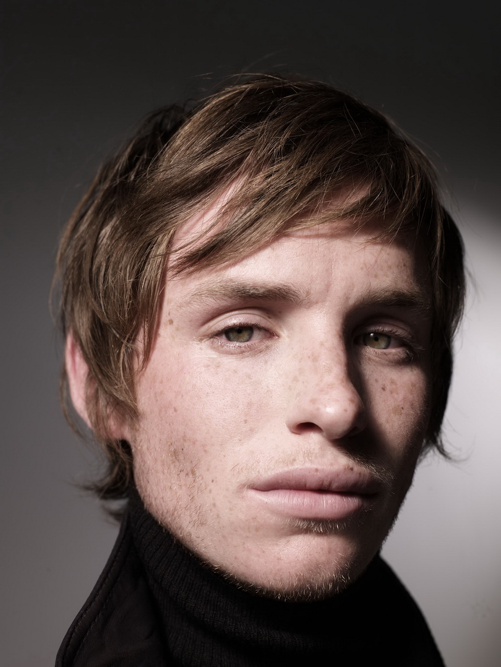 kinopoisk.ru-Eddie-Redmayne-982061.jpg