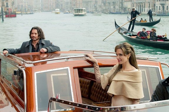 Этвуд одевала Джонни Деппа и Анджелину Джоли в «Туристе»