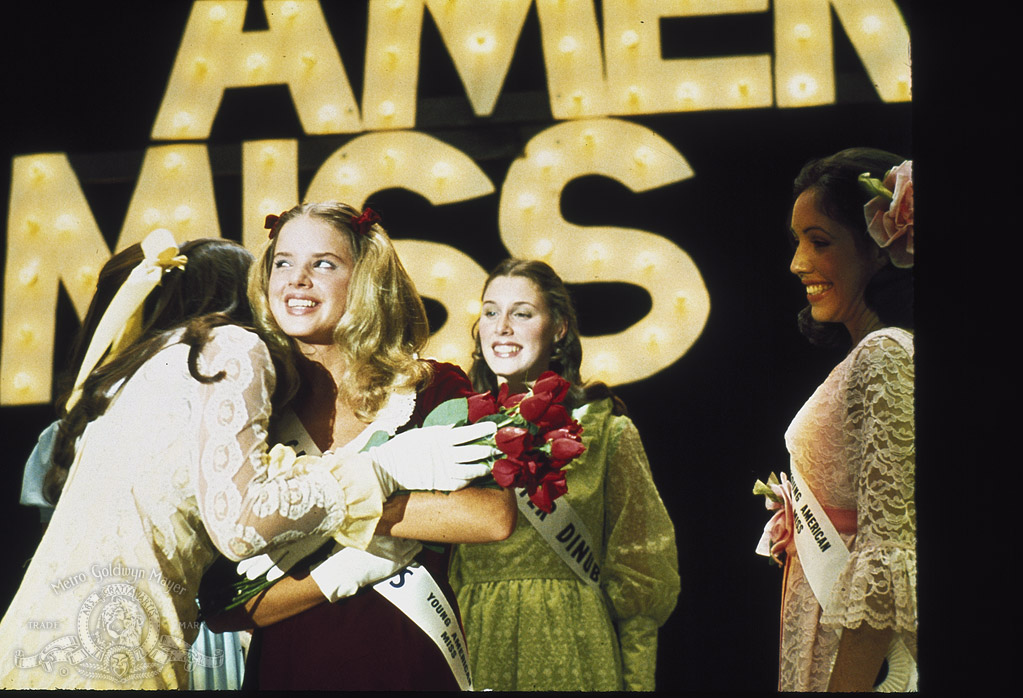 фильм smile 1975. улыбка 1975. майкл ритчи. улыбка фильм 1994. барбара бода 1975.